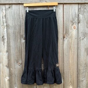 Matilda Jane Black Ruffle Cropped Pants Bottoms